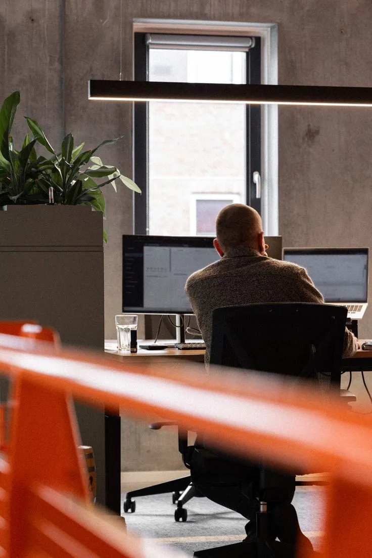 Gestión de las redes sociales de una empresa desde el escritorio